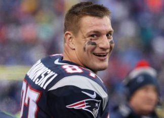 Rob Gronkowski participará en el WrestleMania 36